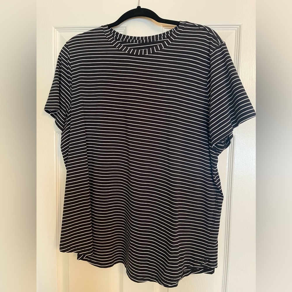 Lululemon love crew tee